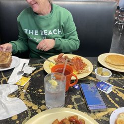 Mimosa's - Hungry Man's breakfast