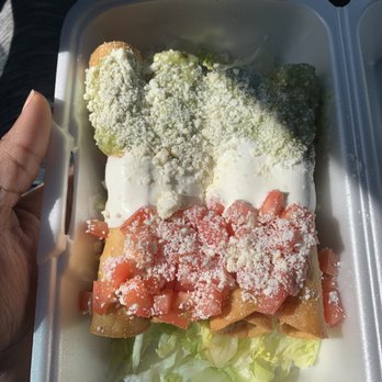 El Mixteca Restaurant - Chicken flauta is sooooo good my top 3 - Mexican Near Me - South Gate, California El Mixteca Restaurant - Chicken flauta is sooooo good my top 3 - Mexican Near Me - South Gate, California