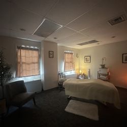 Dr Ginger Lowe - Treatment room