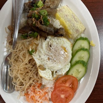 Mi Li Cafe - Combo platter #13. Meat, steamed egg with vermicelli, noodles, - Vietnamese Near Me - Columbus, Ohio Mi Li Cafe - Combo platter #13. Meat, steamed egg with vermicelli, noodles, - Vietnamese Near Me - Columbus, Ohio