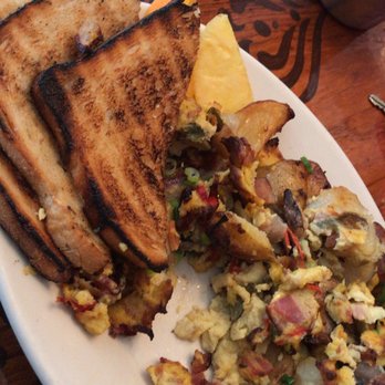 Lucky's Cafe - Coffee & Tea Near Me - Cleveland, Ohio
