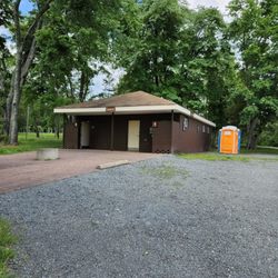 Silver Lake Regional Park - Flushing toilets and Porta potties.