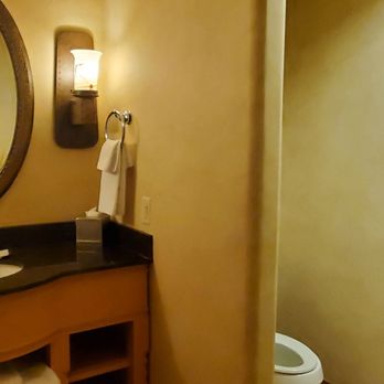 Hilton Santa Fe Buffalo Thunder - Hotels Near Me - Santa Fe, New Mexico Hilton Santa Fe Buffalo Thunder - Hotels Near Me - Santa Fe, New Mexico