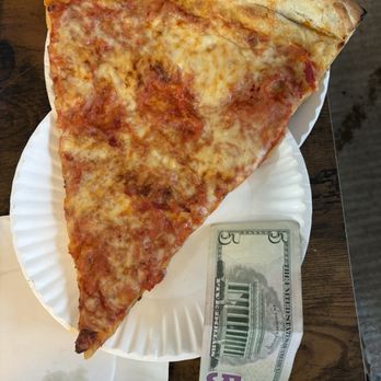 Benny Peretti's - Pizza Near Me - Philadelphia, Pennsylvania