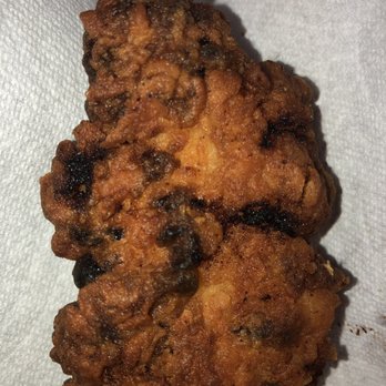 Clyde's Hot Chicken - This is burnt. - Chicken Shop Near Me - Fullerton, California