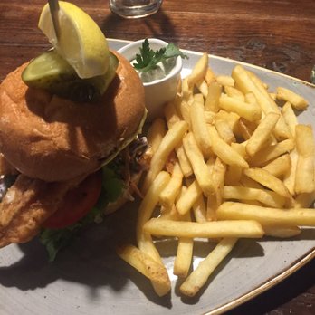 The Hoop and Grapes - Soft shell crab burger - Pubs Near Me - London, XGL The Hoop and Grapes - Soft shell crab burger - Pubs Near Me - London, XGL