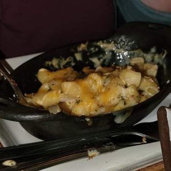 Biergarden Encinitas - Mac & Cheese - New American Near Me - Encinitas, California Biergarden Encinitas - Mac & Cheese - New American Near Me - Encinitas, California