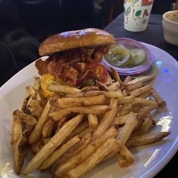 Superior Grill - Bacon cheeseburger - Tex-Mex Near Me - New Orleans, Louisiana