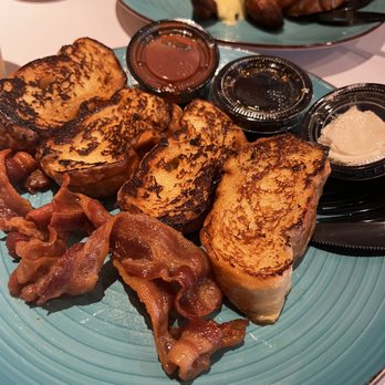 kokí - Island Bakery French Toast - Puerto Rican Near Me - Durham, North Carolina