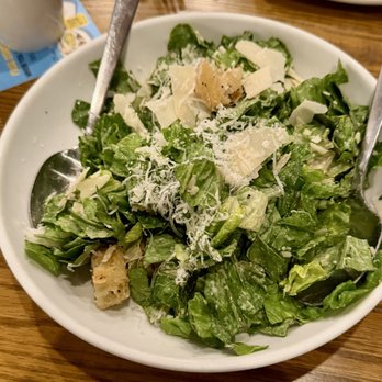 California Pizza Kitchen - Pizza Near Me - Honolulu, Hawaii