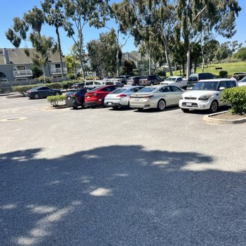 Crack - Parking right next to building, there was plenty when I went! - Burgers Near Me - Long Beach, California