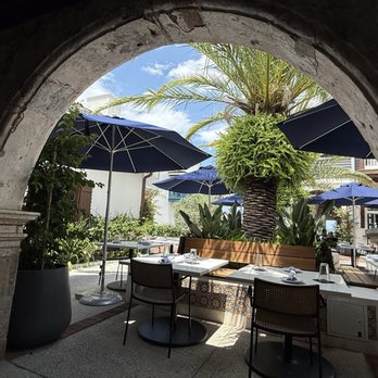 Saint - Beautiful patio - Italian Near Me - St. Augustine, Florida