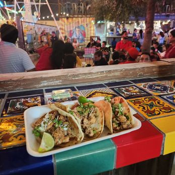Truck Yard - Combo Taco - Food Stands Near Me - Houston, Texas