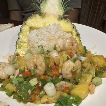 Bahama Breeze - Jerk shrimp pineapple bowl - Seafood Near Me - Kissimmee, Florida