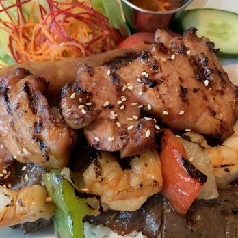 Chez Mai - 3 combo rice plate - Vietnamese Near Me - Quebec City, Quebec