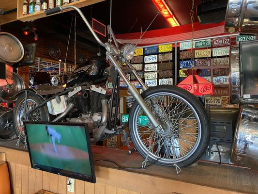 Barney's Beanery by null