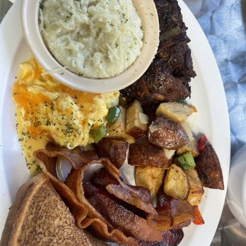 Huskey’s Kitchen - Husky's Sampler - Breakfast & Brunch Near Me - Decatur, Georgia Huskey’s Kitchen - Husky's Sampler - Breakfast & Brunch Near Me - Decatur, Georgia