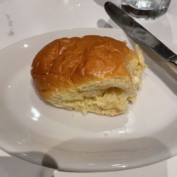Little Joe’s Steakhouse - Dinner roll - Steakhouses Near Me - Honolulu, Hawaii