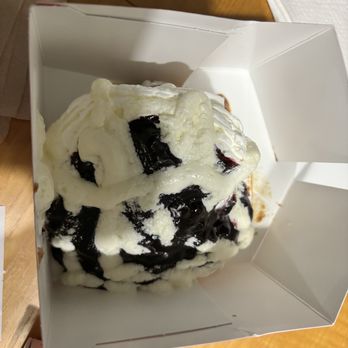 Cinnzeo Bakery Cafe - Bakeries Near Me - Burnaby, British Columbia