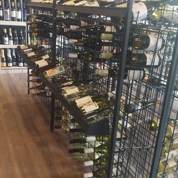 Kelsick Specialty Market - Wine - Beer, Wine & Spirits Near Me - Gloucester, Virginia
