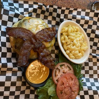 Calhoun's - Kick-Back Burger - Barbeque Near Me - Knoxville, Tennessee Calhoun's - Kick-Back Burger - Barbeque Near Me - Knoxville, Tennessee