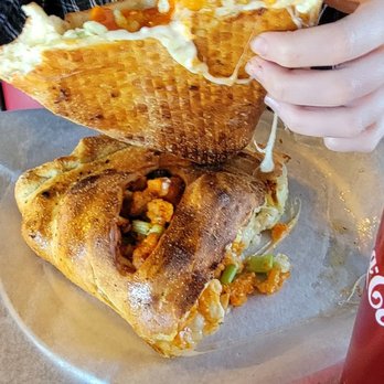 Fairvue Pizza & Pub - Buffalo chicken pocket, 5-0 pizza bit modified - Pizza Near Me - Gallatin, Tennessee Fairvue Pizza & Pub - Buffalo chicken pocket, 5-0 pizza bit modified - Pizza Near Me - Gallatin, Tennessee