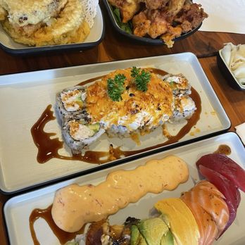 Blosom Japanese Restaurant - Assorted tempura, Chicken Kara-age, Blosom Signature Roll & Hawaiian Roll - Ramen Near Me - Los Angeles, California Blosom Japanese Restaurant - Assorted tempura, Chicken Kara-age, Blosom Signature Roll & Hawaiian Roll - Ramen Near Me - Los Angeles, California