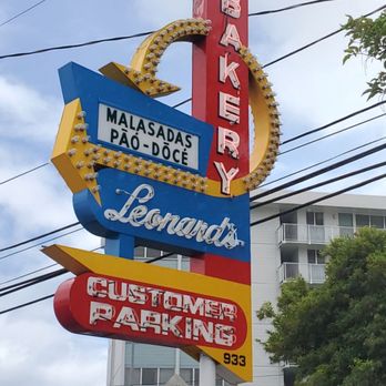 Leonard's Bakery - Bakeries Near Me - Honolulu, Hawaii