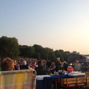 Kroger Symphony on the Prairie - Crowd on the Prairie - Performing Arts Near Me - Fishers, Indiana Kroger Symphony on the Prairie - Crowd on the Prairie - Performing Arts Near Me - Fishers, Indiana