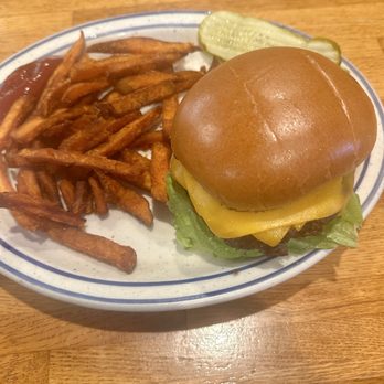 Machine Shed Restaurant - The Classic Burger has a nice flame-broiled taste. - American Near Me - Davenport, Iowa Machine Shed Restaurant - The Classic Burger has a nice flame-broiled taste. - American Near Me - Davenport, Iowa
