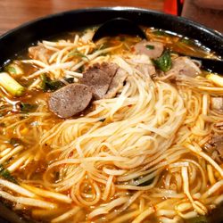 Pho viet - Spicy beef noodle is huge