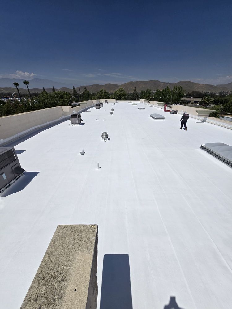 Slide of Luna Roof Repair