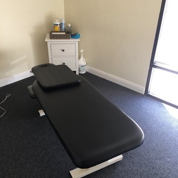 Pacific Coast Chiropractic - Room - Chiropractors Near Me - Signal Hill, California Pacific Coast Chiropractic - Room - Chiropractors Near Me - Signal Hill, California