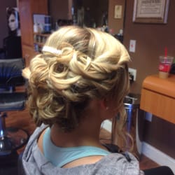 Waves Salon