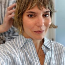 Pretty Up Salon - French bob by hair stylist Genai