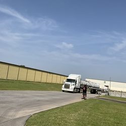 24 HR Roadside Truck Repair