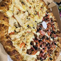 Roasted Garlic Chicken & Bacon Deluxe