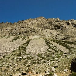 Santuario Yerba Loca - Mayor dificultad que otros cerros de Santiago.