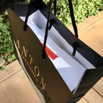Anton - Nice bag, comes with dry ice on top which will last 30-45 minutes, hence the warning flyer on top. - Bakeries Near Me - San Jose, California