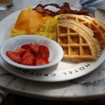 The Tavern - Breakfast was cool - Breakfast & Brunch Near Me - Miami Beach, Florida