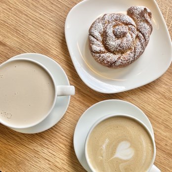 Freya Bakery & Cafe - Seattle Fog, Latte & Cardamom Knot - Bakeries Near Me - Seattle, Washington Freya Bakery & Cafe - Seattle Fog, Latte & Cardamom Knot - Bakeries Near Me - Seattle, Washington