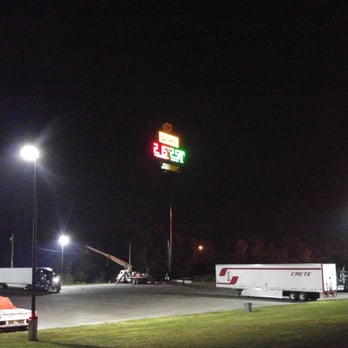 Love's Travel Stop - Gas Stations Near Me - Hubbard, Ohio Love's Travel Stop - Gas Stations Near Me - Hubbard, Ohio
