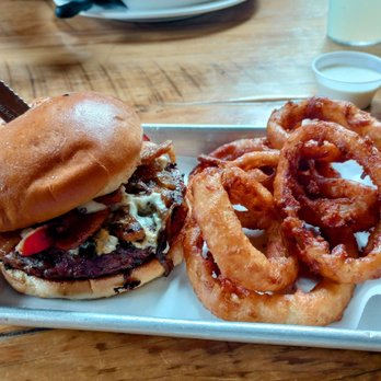 Griff's BBQ & Grill - Black & Blue burger with onion rings - American Near Me - Copperopolis, California