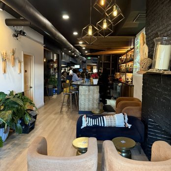 Yeiboh Kitchen - Inside - New American Near Me - Baltimore, Maryland