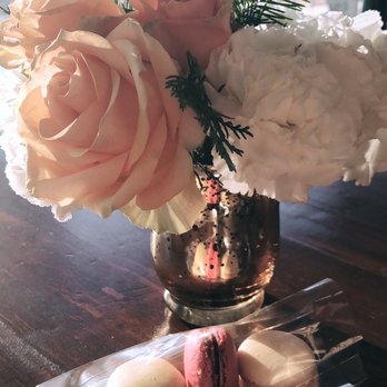 Hojas Tea House - Pretty flowers, raspberry and vanilla macaroons - Desserts Near Me - Long Beach, California Hojas Tea House - Pretty flowers, raspberry and vanilla macaroons - Desserts Near Me - Long Beach, California