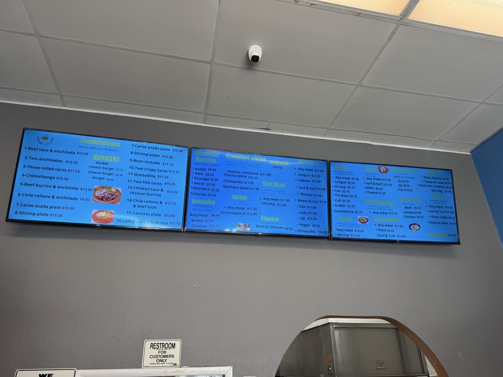 Chikiliquis Taco Stand
