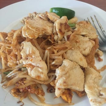 Thai Meal - Chicken pad Thai - Asian Fusion Near Me - Plantation, Florida Thai Meal - Chicken pad Thai - Asian Fusion Near Me - Plantation, Florida