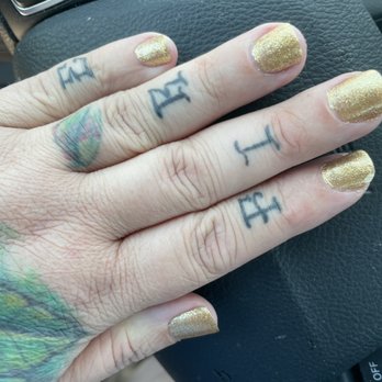 Nail Trip - This gold looks great! - Nail Salons Near Me - Douglasville, Georgia Nail Trip - This gold looks great! - Nail Salons Near Me - Douglasville, Georgia
