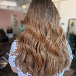 ‘DO Beauty Boutique - Golden balayage and long layered women's haircut