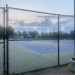 Bradley Park - Tennis courts at Bradley Park in Bay Village, Ohio -- 29/08/2023